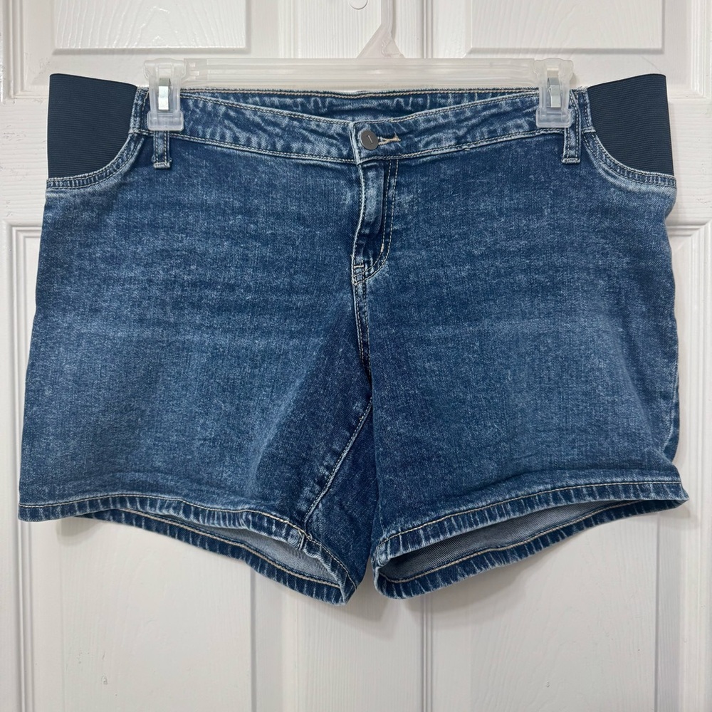 Isabel by Ingrid & Isabel Maternity Blue Denim Midi Shorts Size 10 Elastic Sides